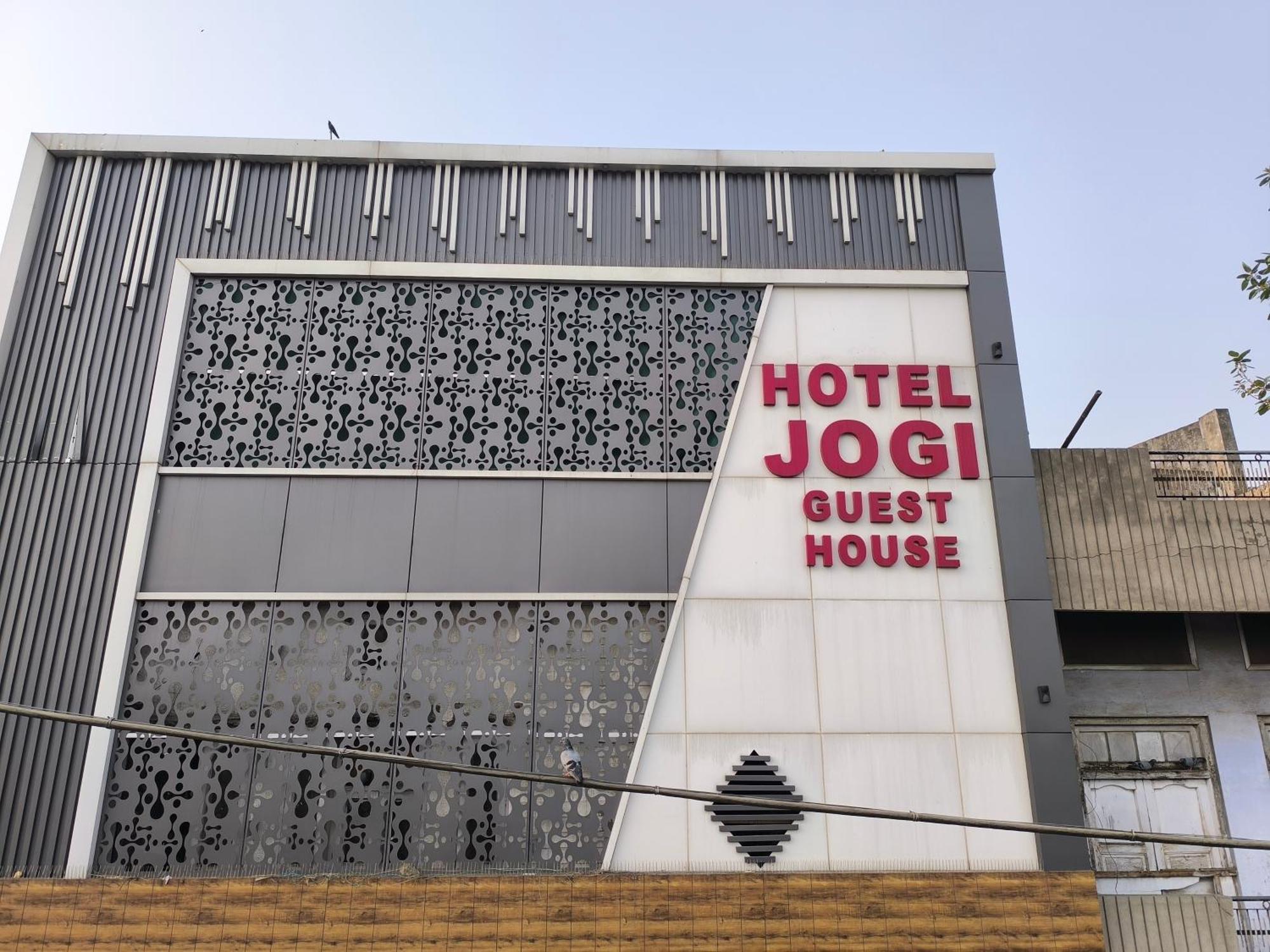 Hotel Jogi Guest House Welcome All Families, Friends, Groups, Couples, Singles Fully Airconditioner, Attach Washrooms, Lift, Wifi, 24 Hours Room Service, Power Backup Amritsar Eksteriør bilde