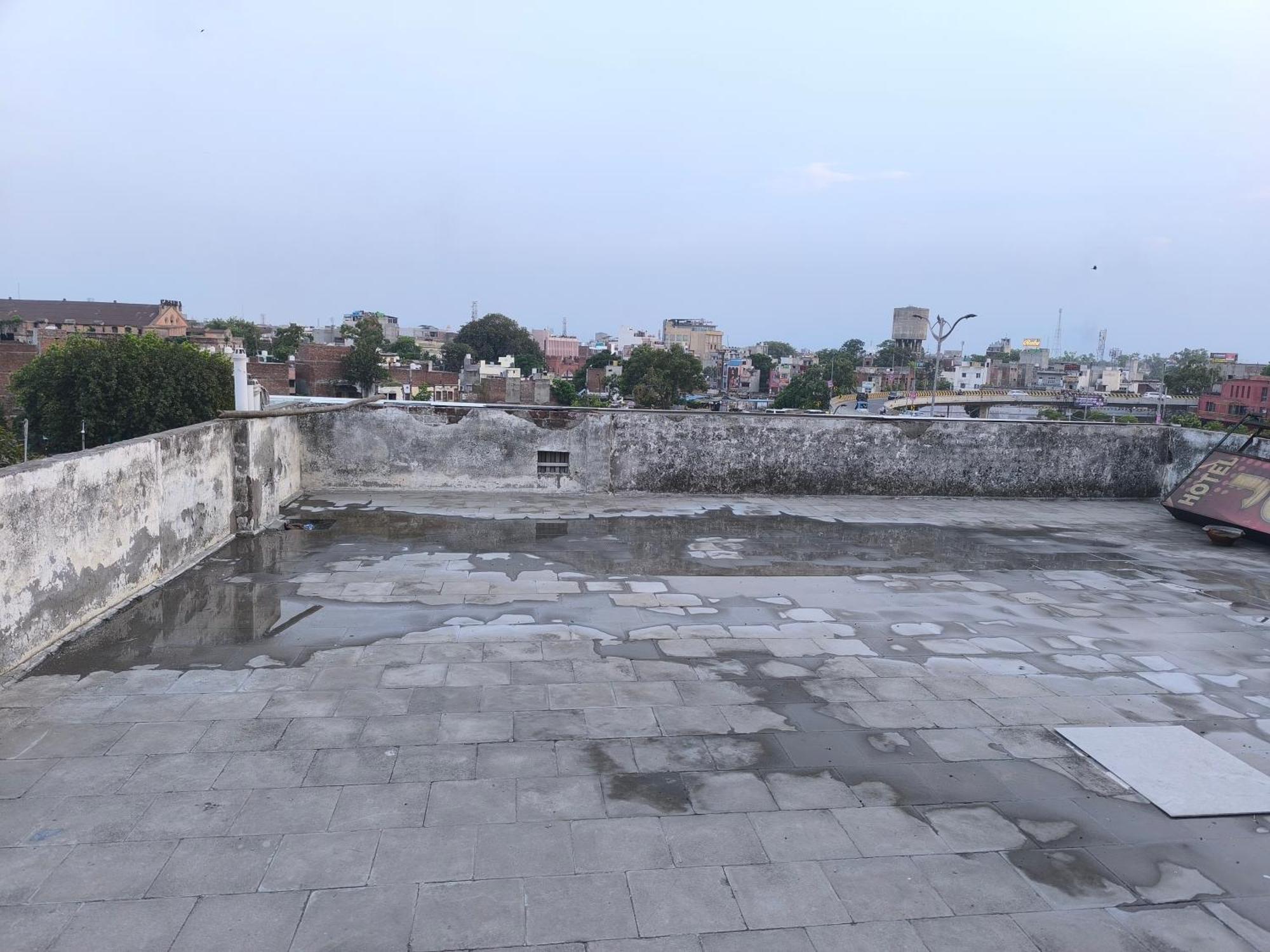 Hotel Jogi Guest House Welcome All Families, Friends, Groups, Couples, Singles Fully Airconditioner, Attach Washrooms, Lift, Wifi, 24 Hours Room Service, Power Backup Amritsar Eksteriør bilde
